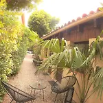 La Villa-carcassonne 住宿加早餐酒店 卡尔卡松